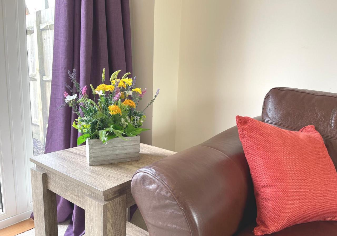 Ashford Holiday Home Sleeps 6 Free Parking Wifi Willesborough Dış mekan fotoğraf