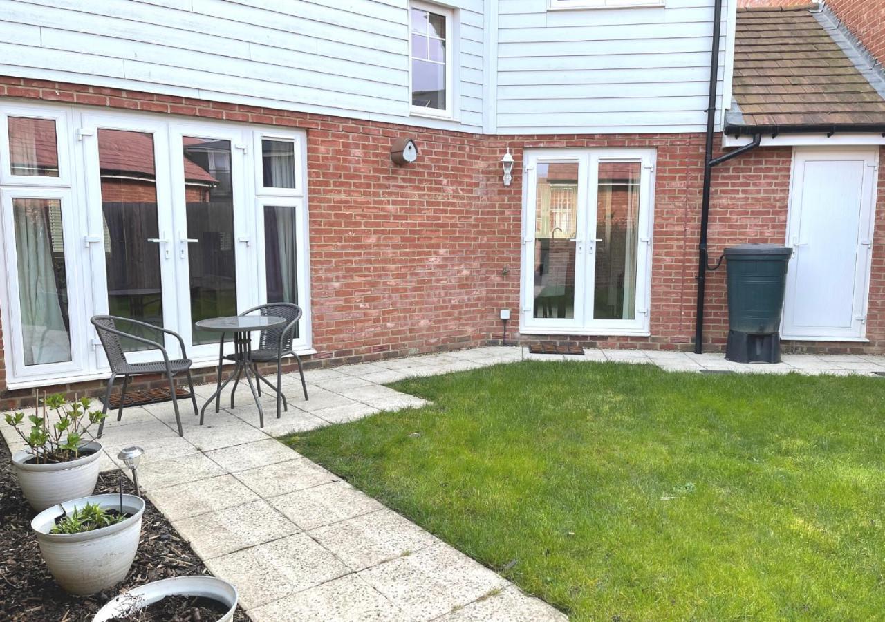 Ashford Holiday Home Sleeps 6 Free Parking Wifi Willesborough Dış mekan fotoğraf