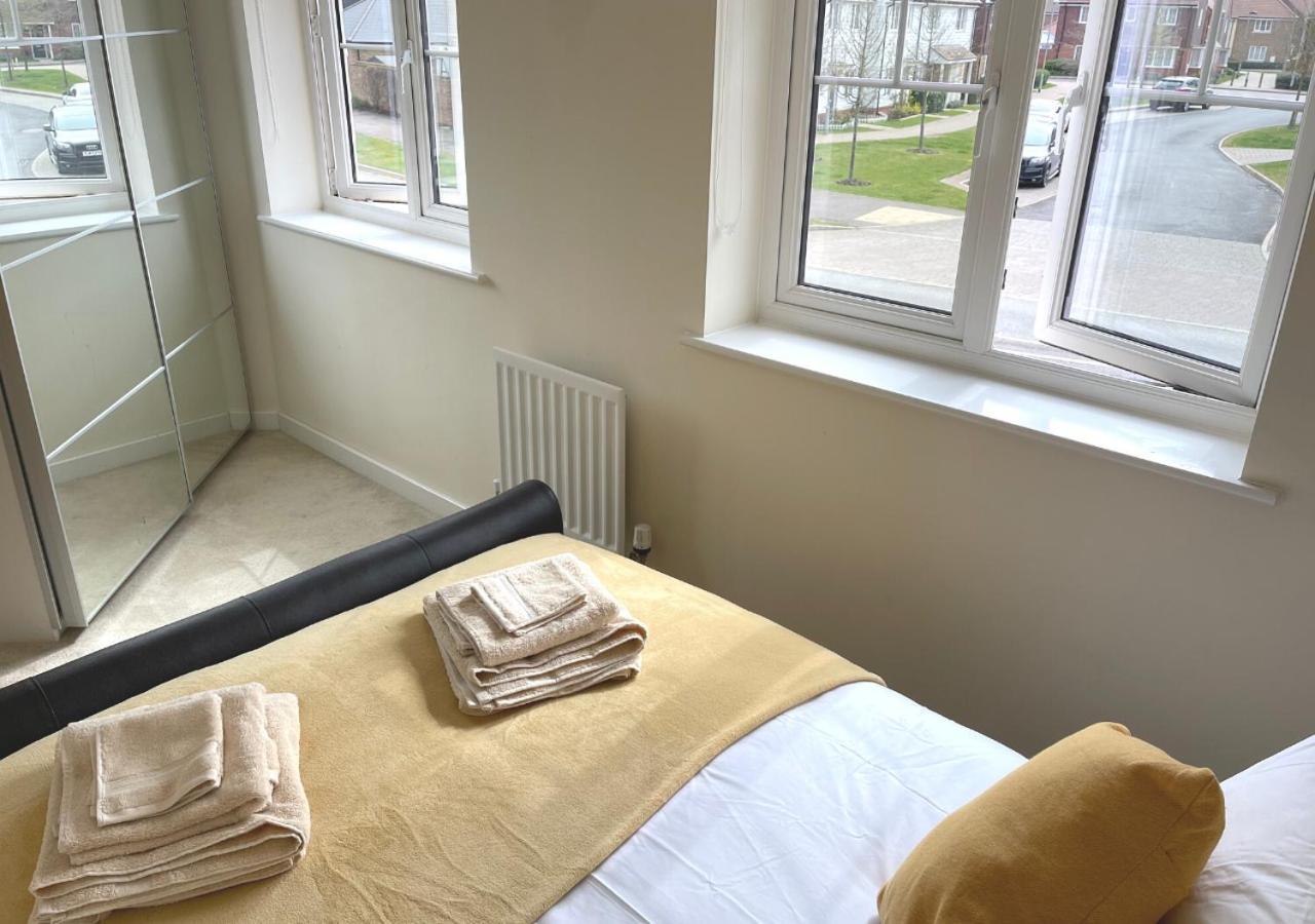 Ashford Holiday Home Sleeps 6 Free Parking Wifi Willesborough Dış mekan fotoğraf
