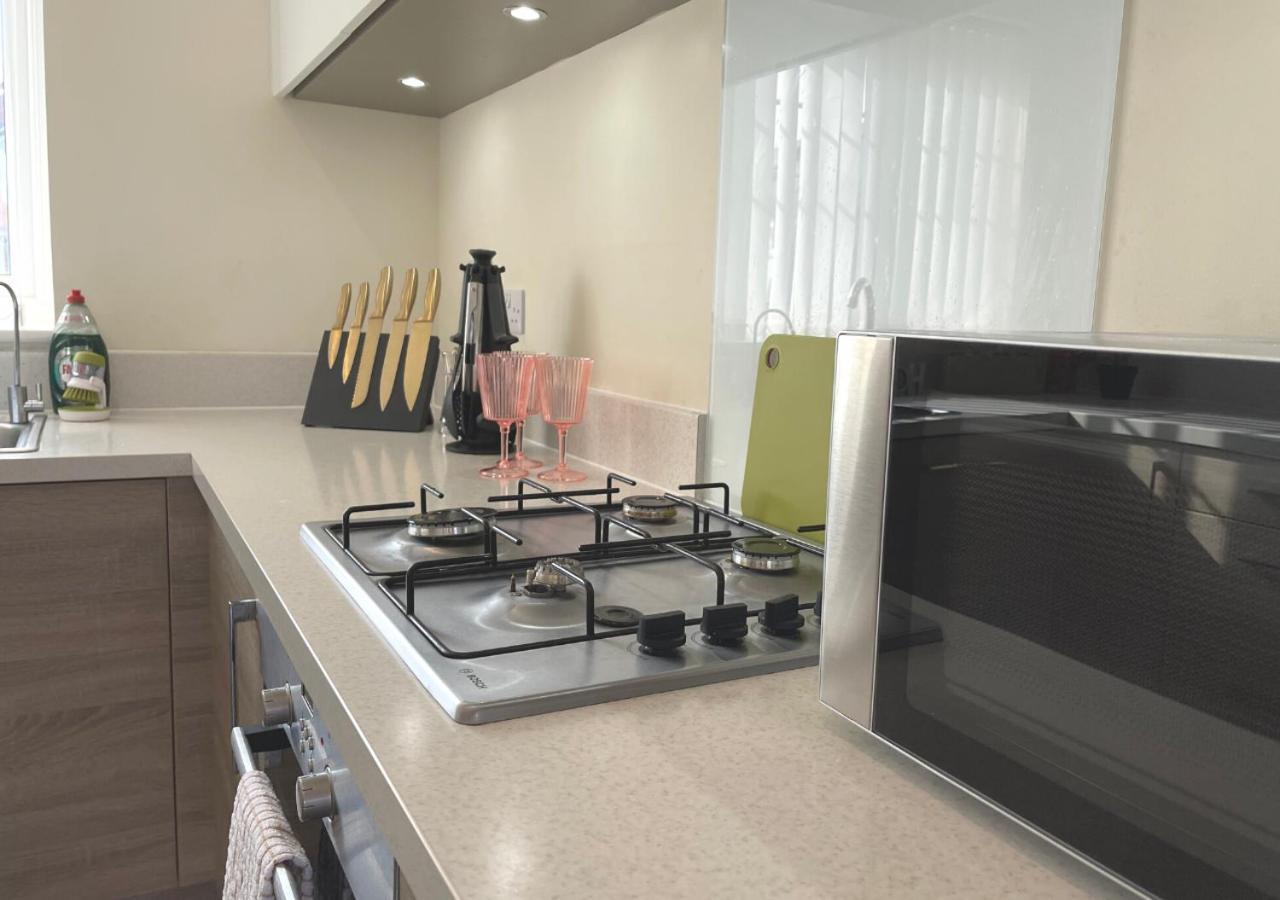 Ashford Holiday Home Sleeps 6 Free Parking Wifi Willesborough Dış mekan fotoğraf